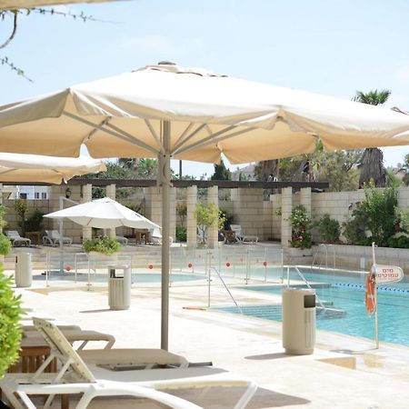 Andromeda Hill Apartments And Spa Tel Aviv Exterior photo