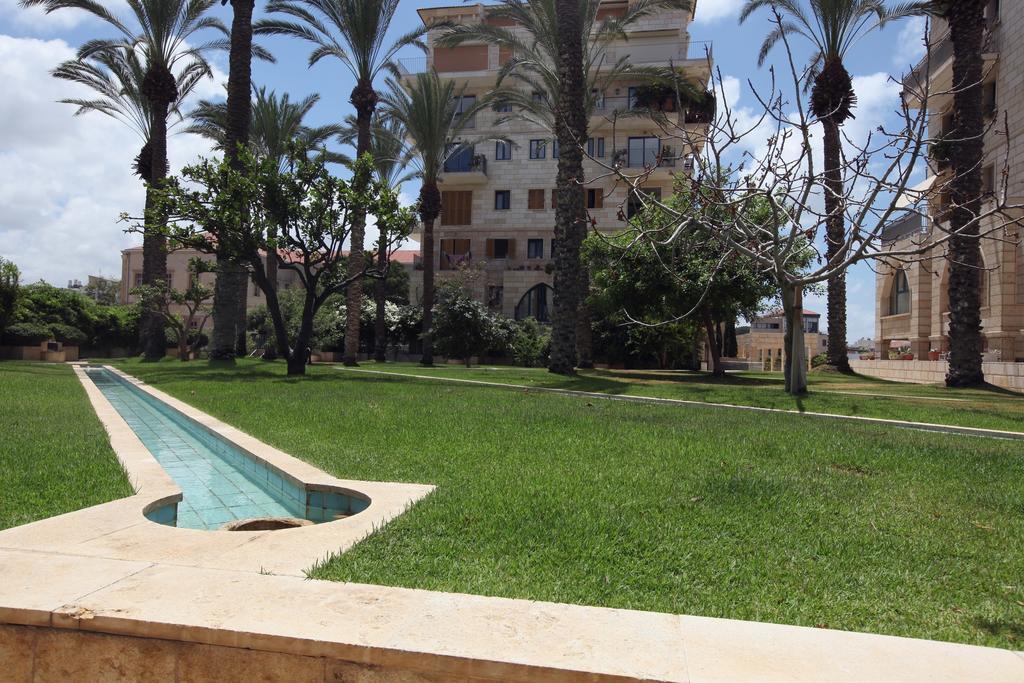 Andromeda Hill Apartments And Spa Tel Aviv Exterior photo