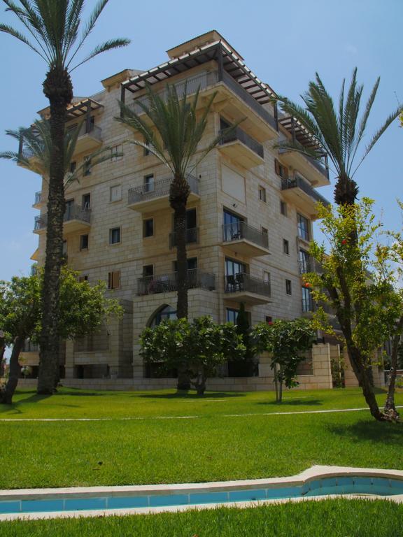 Andromeda Hill Apartments And Spa Tel Aviv Exterior photo