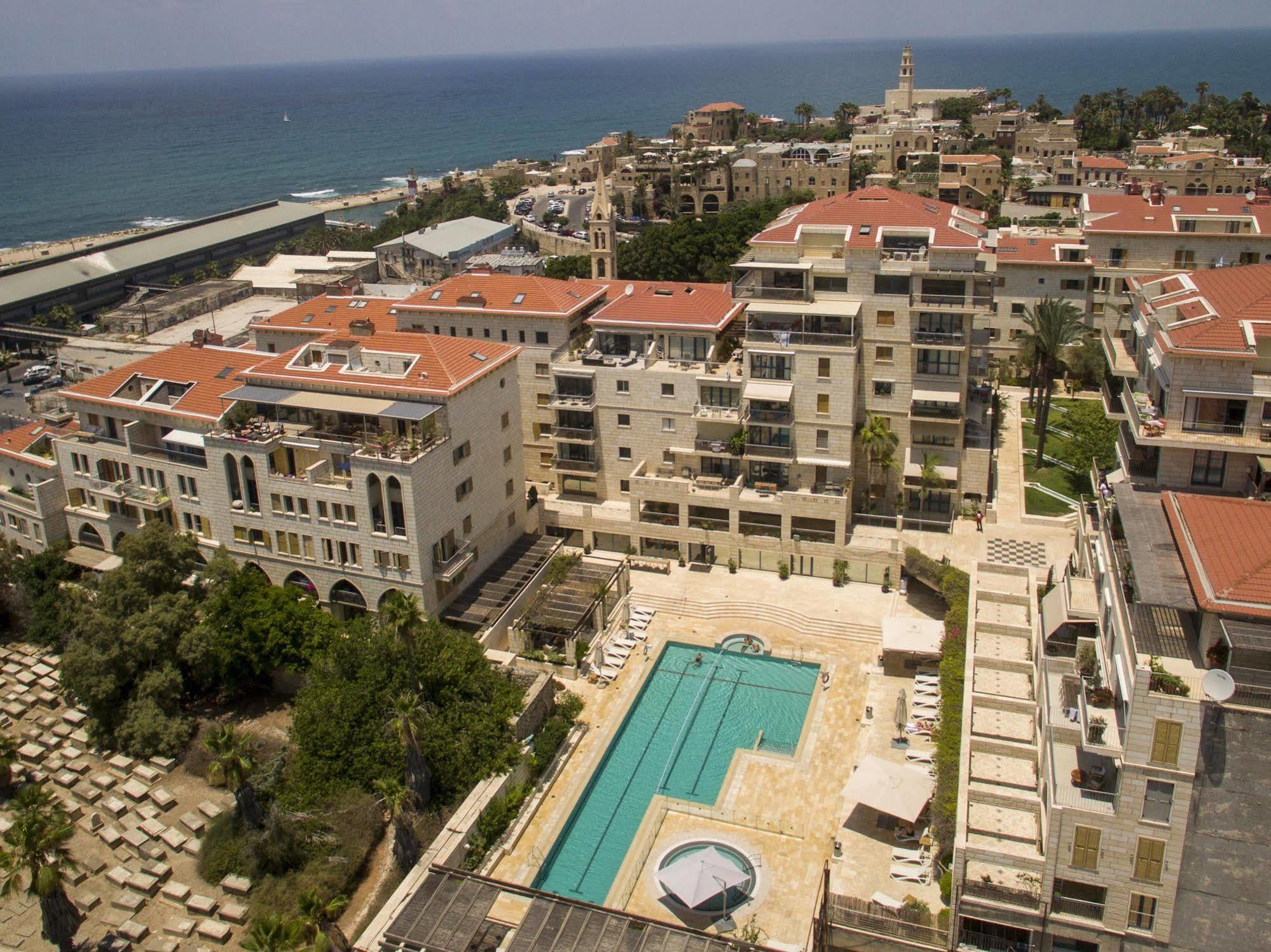 Andromeda Hill Apartments And Spa Tel Aviv Exterior photo