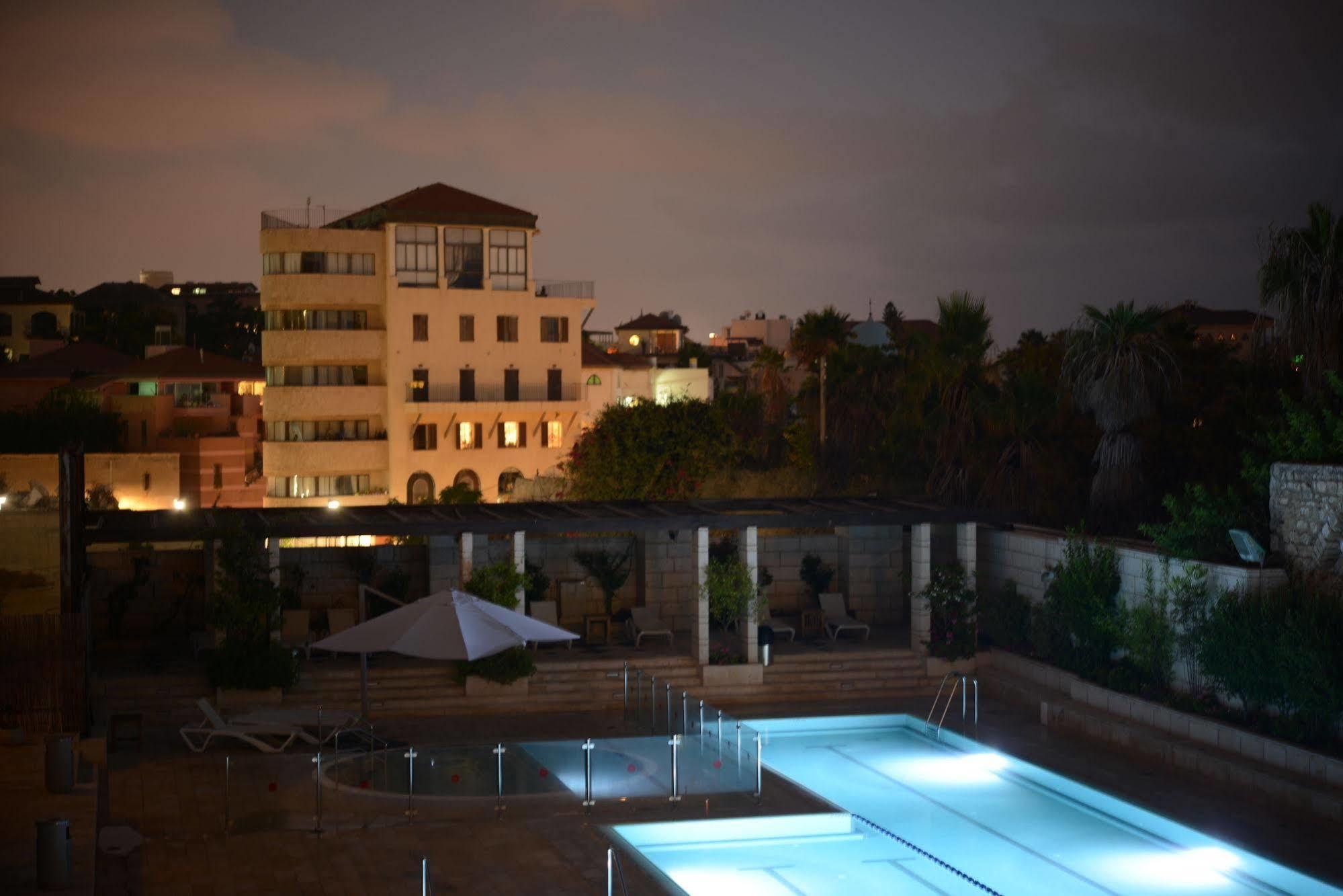 Andromeda Hill Apartments And Spa Tel Aviv Exterior photo